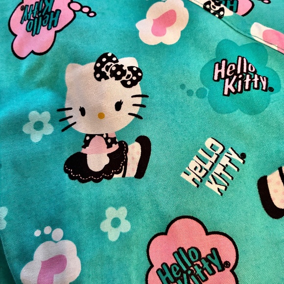 "Sanrio, Hello Kitty" scrub top, M, short sleeve, Excellent, used condition - Picture 10 of 10